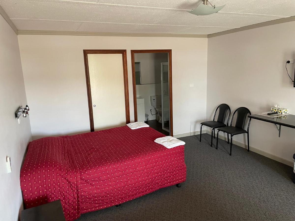 Paringa Hotel Motel Renmark Esterno foto